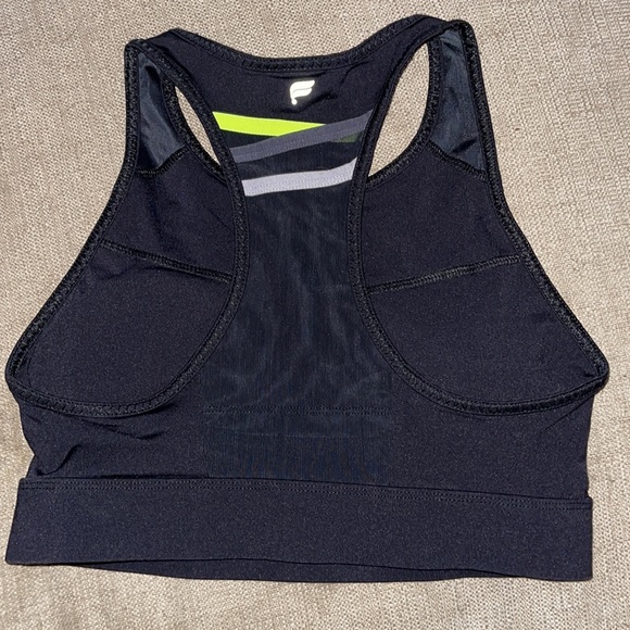 Fabletics Mila medium impact Sports Bra - Medium- B - Picture 2 of 3